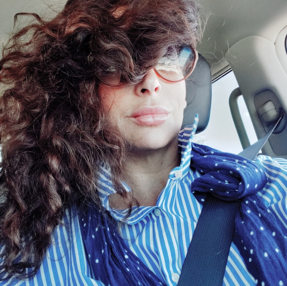 Meet your Posher, Holly